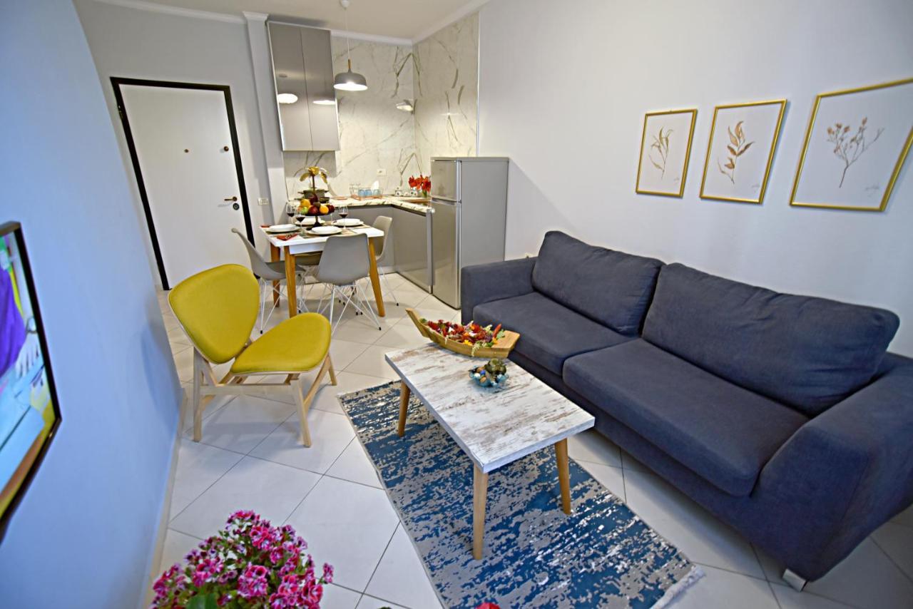 Sunrise Suites Вльора Екстер'єр фото