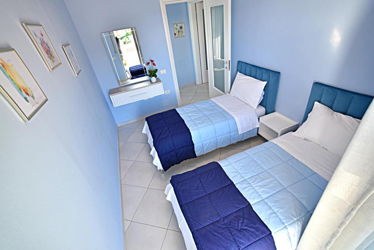 Sunrise Suites Вльора Екстер'єр фото