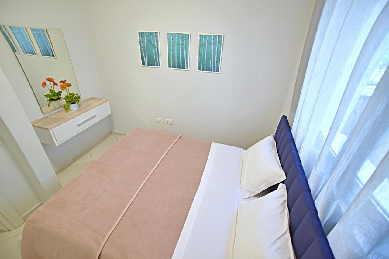 Sunrise Suites Вльора Екстер'єр фото