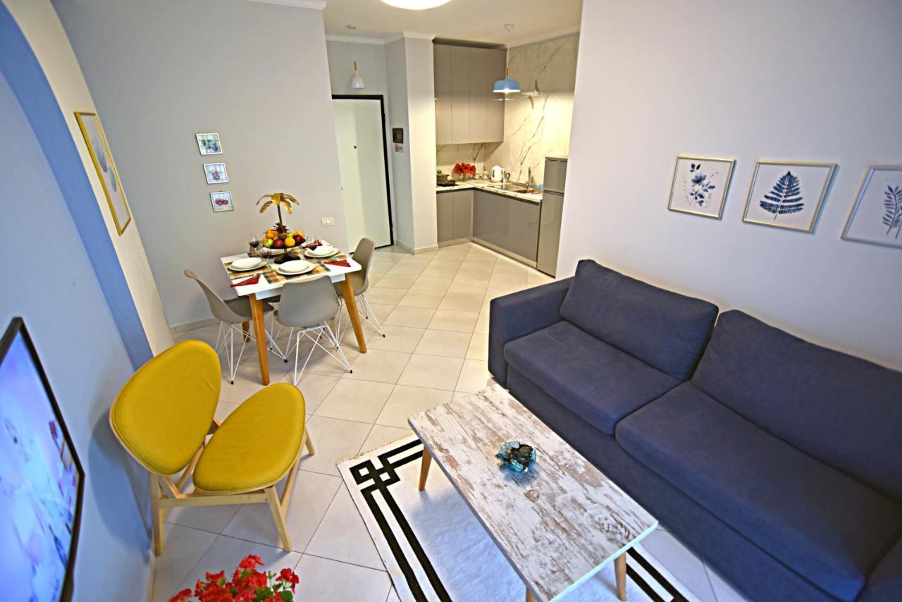 Sunrise Suites Вльора Екстер'єр фото