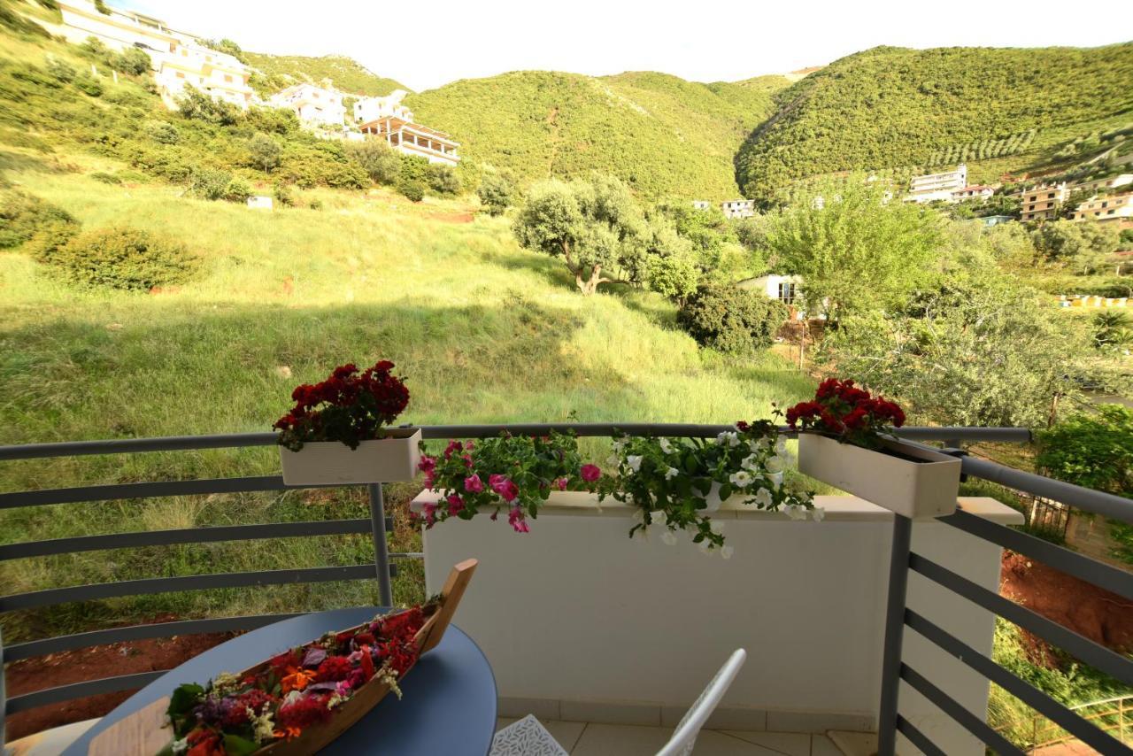 Sunrise Suites Вльора Екстер'єр фото