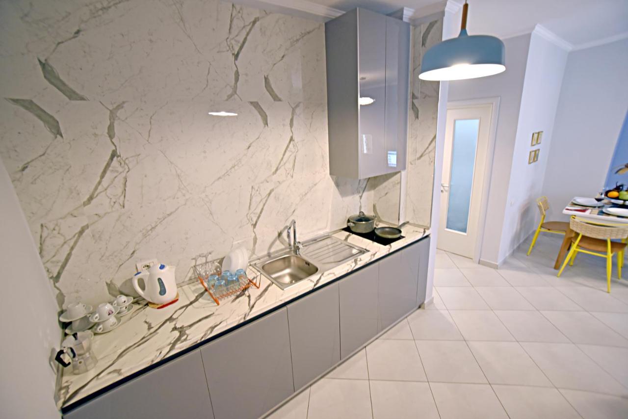 Sunrise Suites Вльора Екстер'єр фото