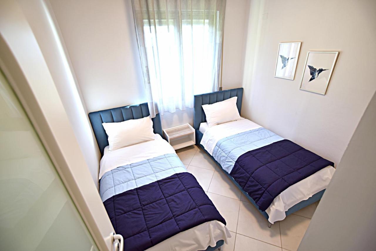 Sunrise Suites Вльора Екстер'єр фото
